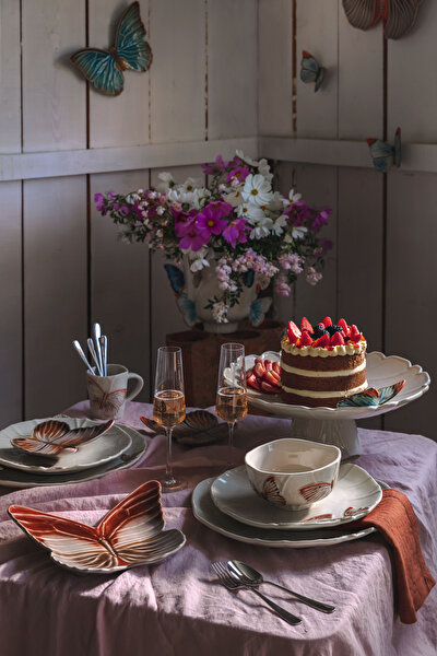 Bordallo Pinheiro Cloudy Butterflies Beyaz Seramik Vazo-1